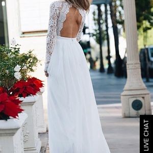 Lulu’s white dress